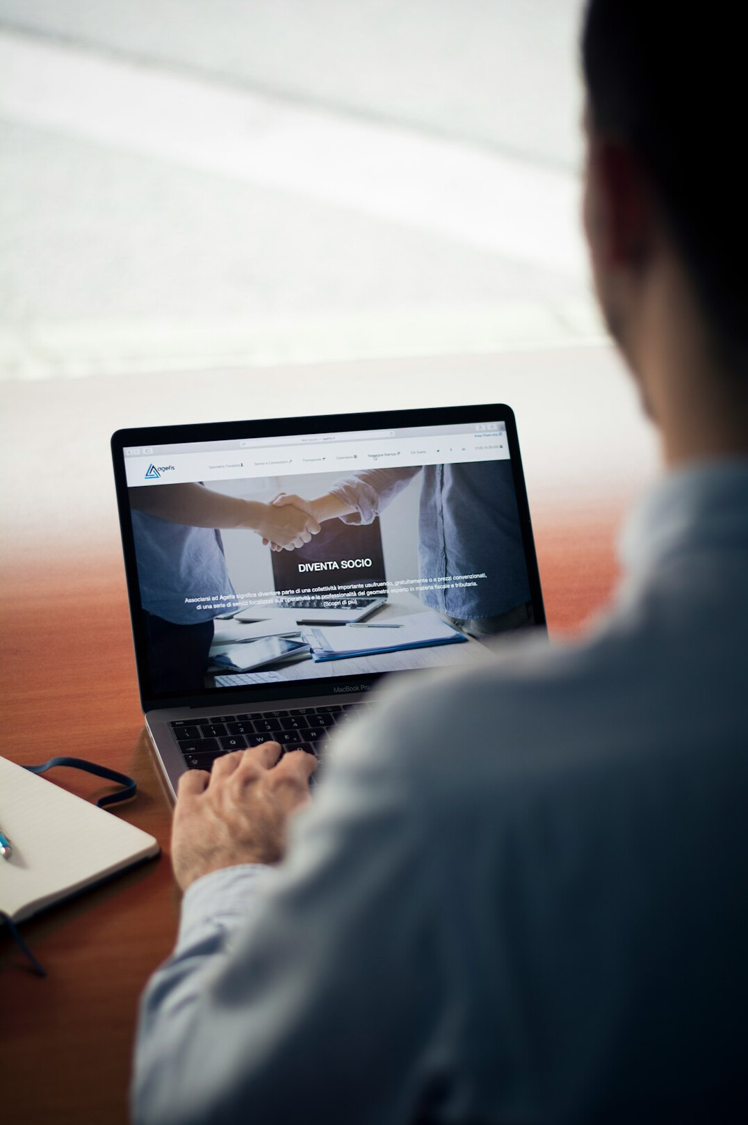 insurance agent using computer